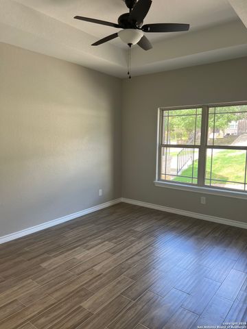 2710 ROYALWOOD, New Braunfels, TX 78132