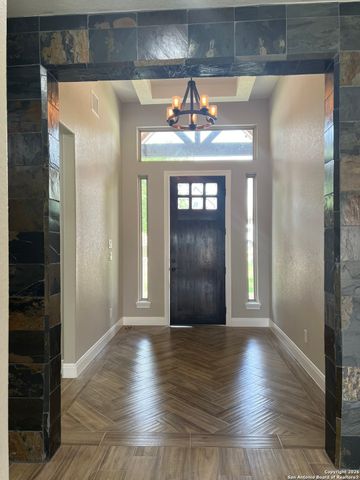 2710 ROYALWOOD, New Braunfels, TX 78132