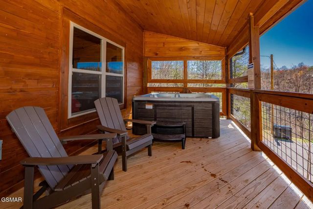 763 Ski View Lane, Sevierville, TN 37876