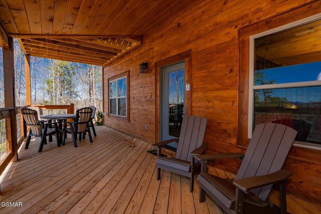 763 Ski View Lane, Sevierville, TN 37876