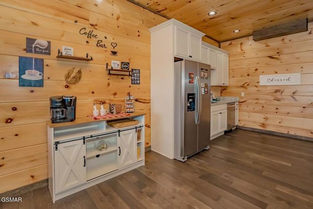 763 Ski View Lane, Sevierville, TN 37876