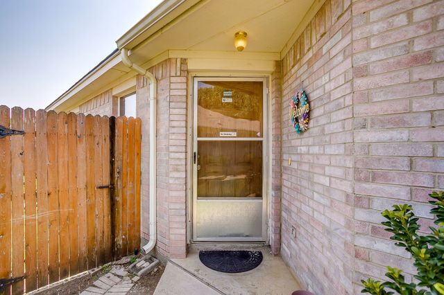 1149 Boxwood Drive, Crowley, TX 76036