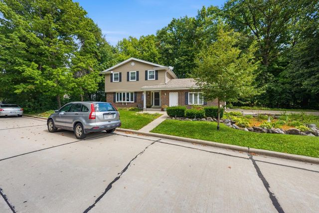 4130 W Ramsey AVENUE, Milwaukee, WI 53221