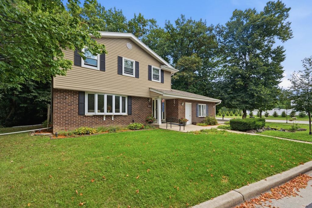 4130 W Ramsey AVENUE, Milwaukee, WI 53221