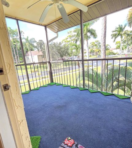 410 Pine Glen Lane D2, Greenacres, FL 33463