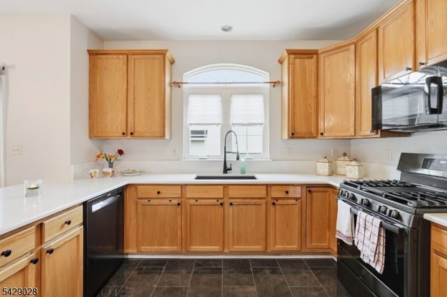 74 Kelly Way, South Brunswick Twp., NJ 08852