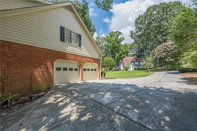 5535 Grove Point Road, Johns Creek, GA 30022