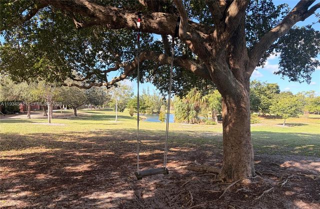 7075 NW 173rd Dr 1405, Hialeah, FL 33015