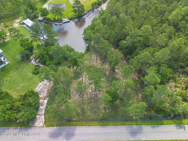 Nhn Kalaepohuku Drive, Diamondhead, MS 39525