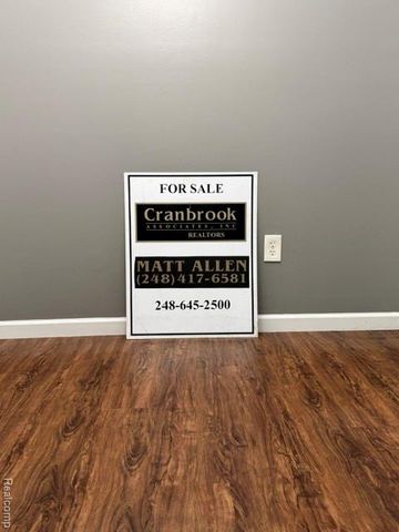 4909 Crooks Road D-1, Royal Oak, MI 48073