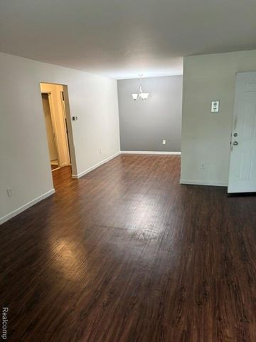 4909 Crooks Road D-1, Royal Oak, MI 48073