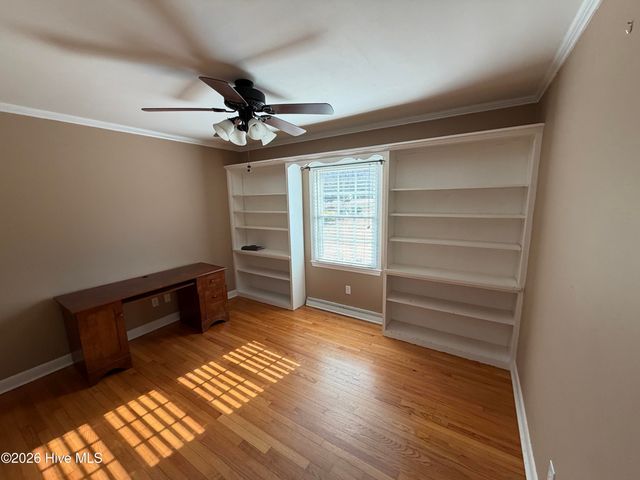 1764 John Small Avenue, Washington, NC 27889