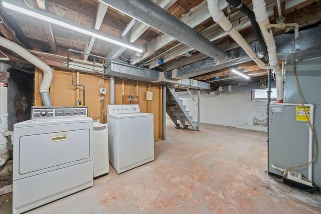 40 Kingman St, Weymouth, MA 02188