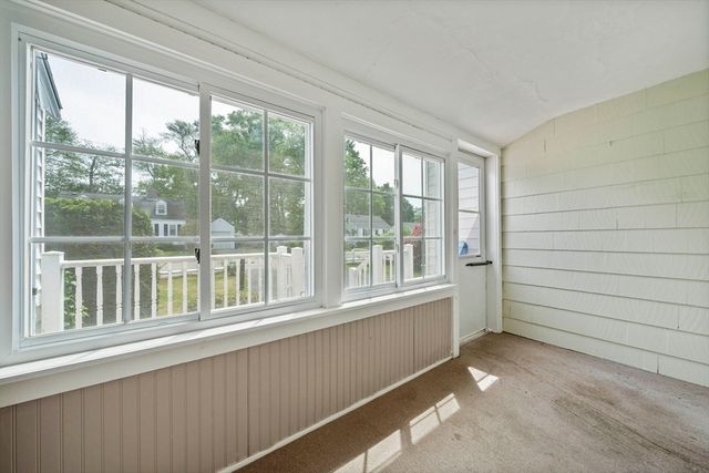 40 Kingman St, Weymouth, MA 02188