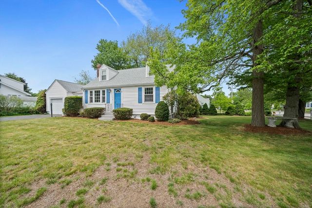 40 Kingman St, Weymouth, MA 02188