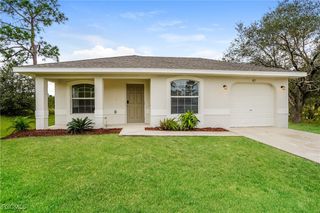 427 Vanetta DR, Lehigh Acres, FL 33972