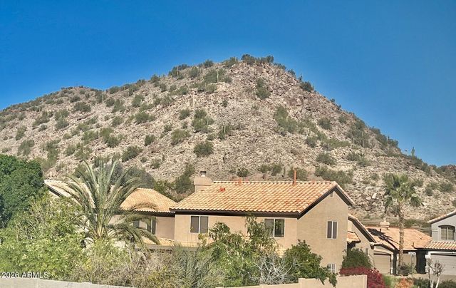 1701 E YUKON Drive, Phoenix, AZ 85024