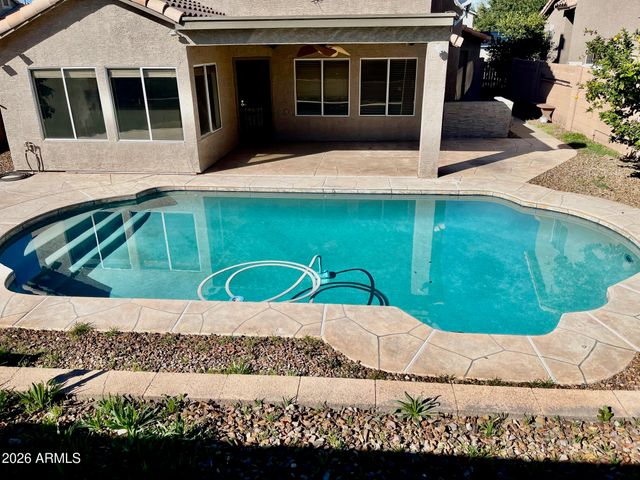 1701 E YUKON Drive, Phoenix, AZ 85024