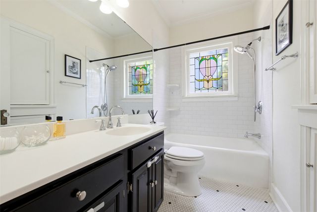 5710 Kenwood Avenue, Dallas, TX 75206