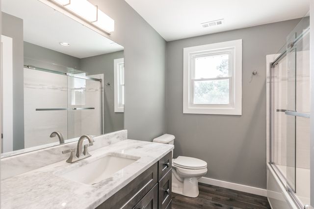 196 Roberta Dr, Hendersonville, TN 37075