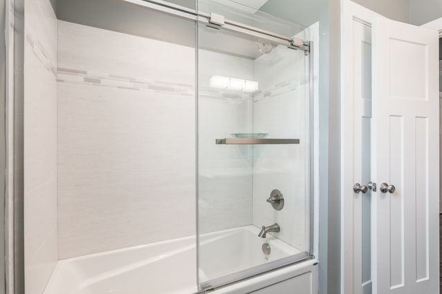 196 Roberta Dr, Hendersonville, TN 37075