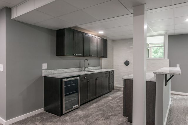 196 Roberta Dr, Hendersonville, TN 37075