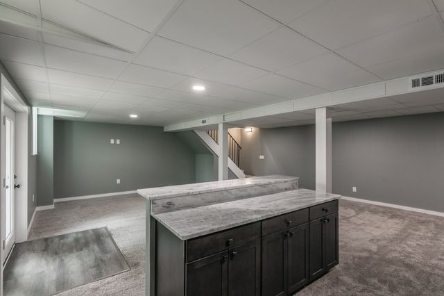 196 Roberta Dr, Hendersonville, TN 37075