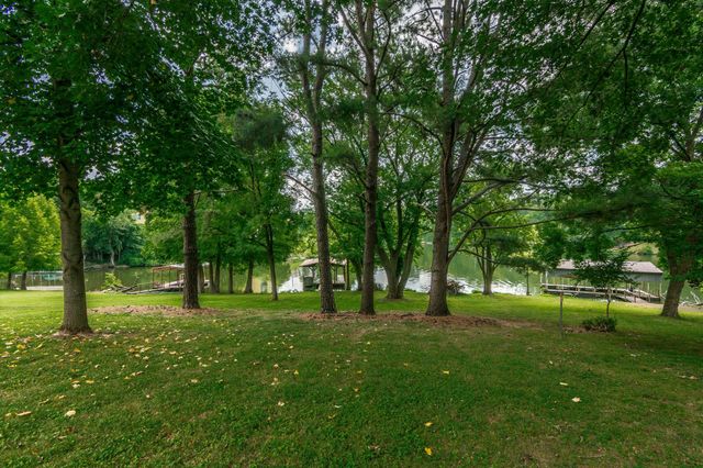 196 Roberta Dr, Hendersonville, TN 37075