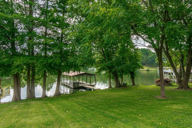 196 Roberta Dr, Hendersonville, TN 37075