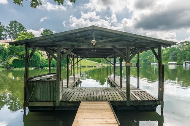 196 Roberta Dr, Hendersonville, TN 37075