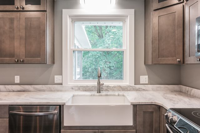 196 Roberta Dr, Hendersonville, TN 37075