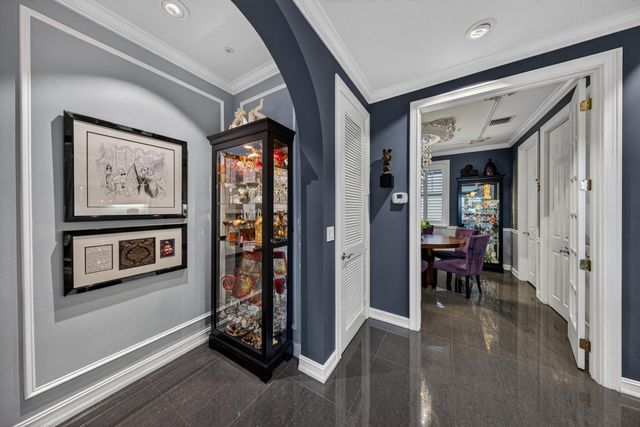 2227 NE 9th Avenue, Wilton Manors, FL 33305