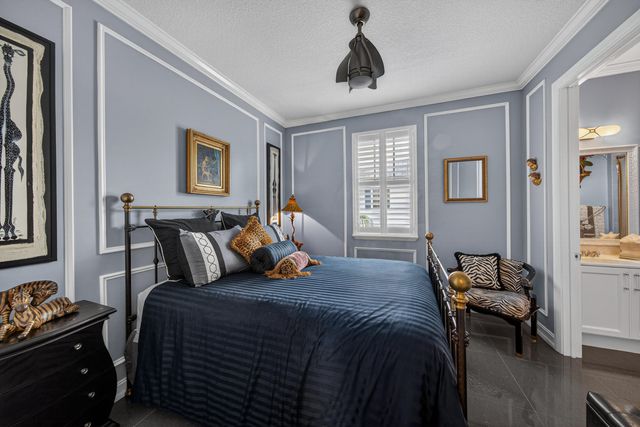 2227 NE 9th Avenue, Wilton Manors, FL 33305