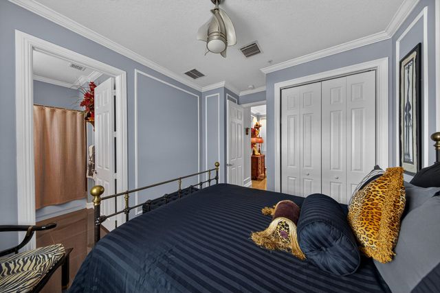 2227 NE 9th Avenue, Wilton Manors, FL 33305