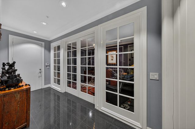 2227 NE 9th Avenue, Wilton Manors, FL 33305