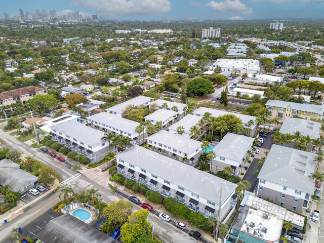 2227 NE 9th Avenue, Wilton Manors, FL 33305