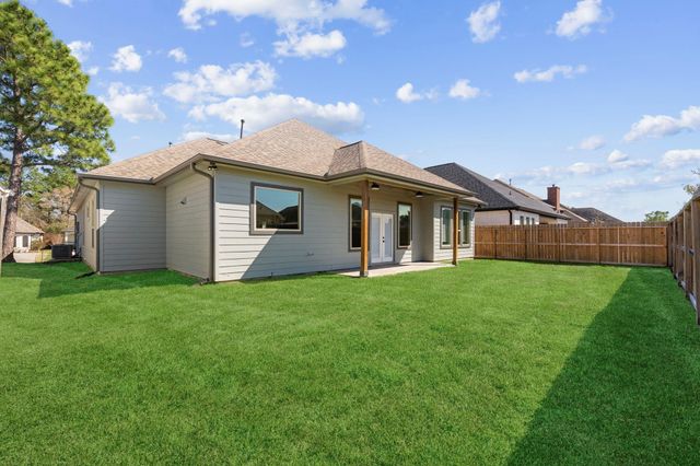 70 Wyndemere Drive, Montgomery, TX 77356