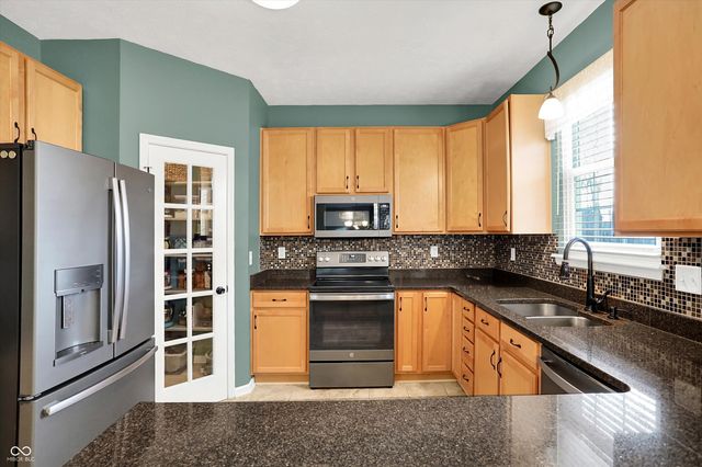 1298 Osprey Way, Greenwood, IN 46143