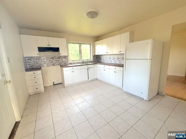 1 Short Street, Dumont, NJ 07628
