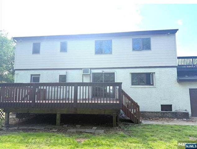 1 Short Street, Dumont, NJ 07628