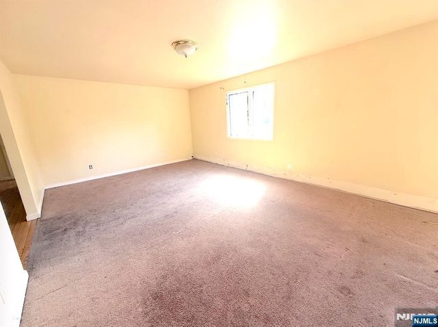 1 Short Street, Dumont, NJ 07628