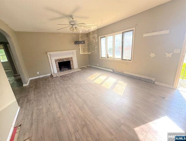 1 Short Street, Dumont, NJ 07628