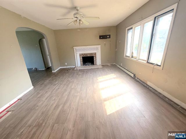 1 Short Street, Dumont, NJ 07628