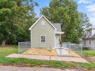 717 S 17th Street, St Joseph, MO 64507