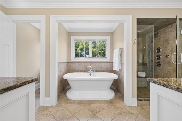 407 McKinley Avenue, Libertyville, IL 60048