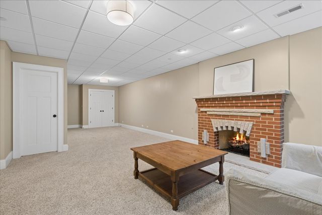 407 McKinley Avenue, Libertyville, IL 60048
