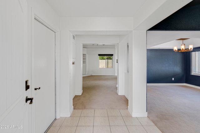 3832 E WALTANN Lane, Phoenix, AZ 85032