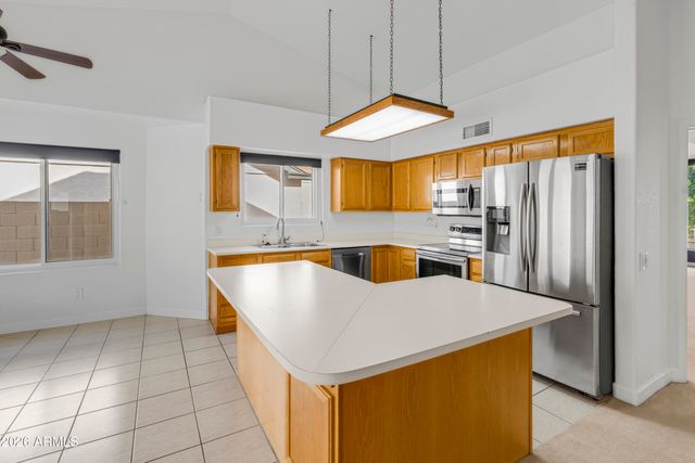 3832 E WALTANN Lane, Phoenix, AZ 85032