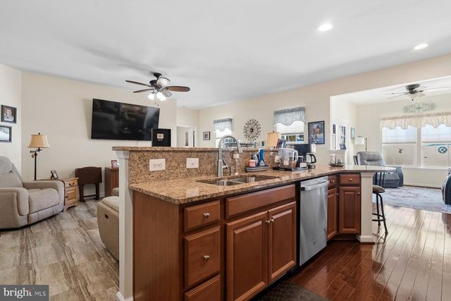 36 KAITLYN DR, Hanover, PA 17331