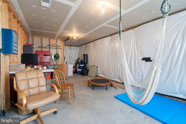 36 KAITLYN DR, Hanover, PA 17331